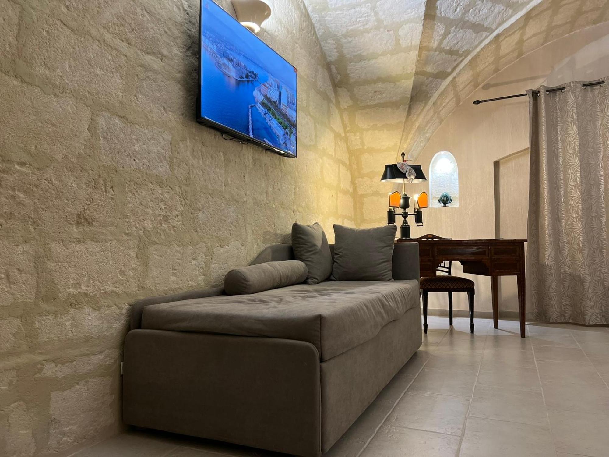 Suite Cavour Luxury Home Taranto Exterior photo