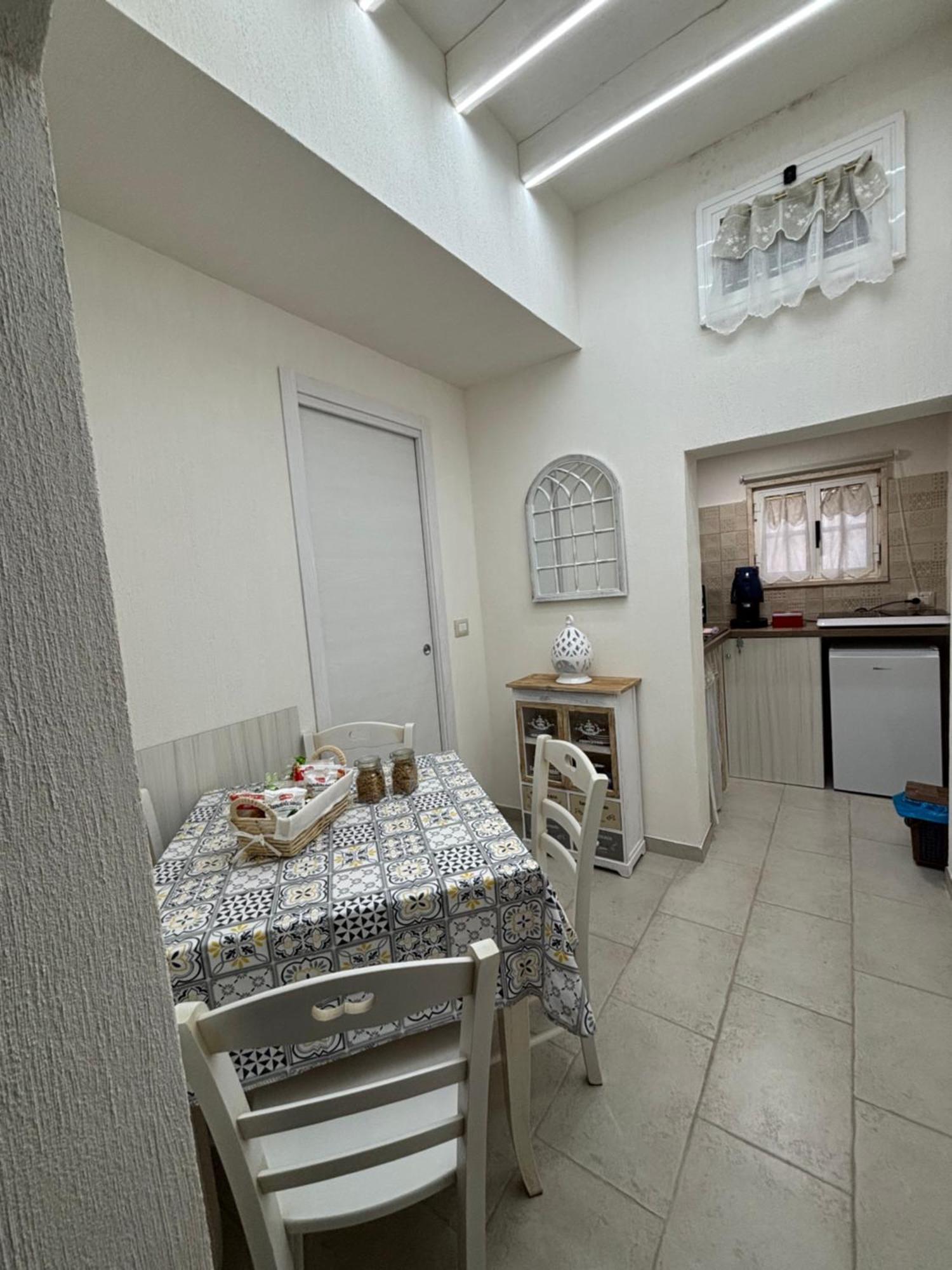Suite Cavour Luxury Home Taranto Exterior photo